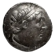 Птолемей III Эвергет obv