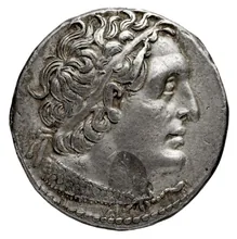 Птолемей III Эвергет obv