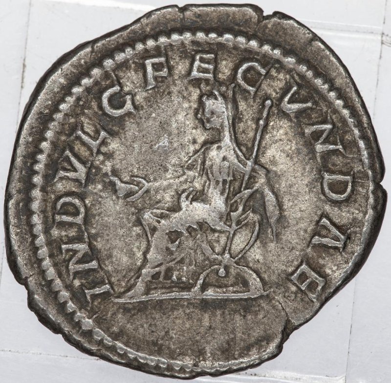 Римская империя · Caracalla · Denarius · II в., реверс, Федеральное государственное бюджетное учреждение культуры "Государственный музей изобразительных искусств имени А.С. Пушкина"