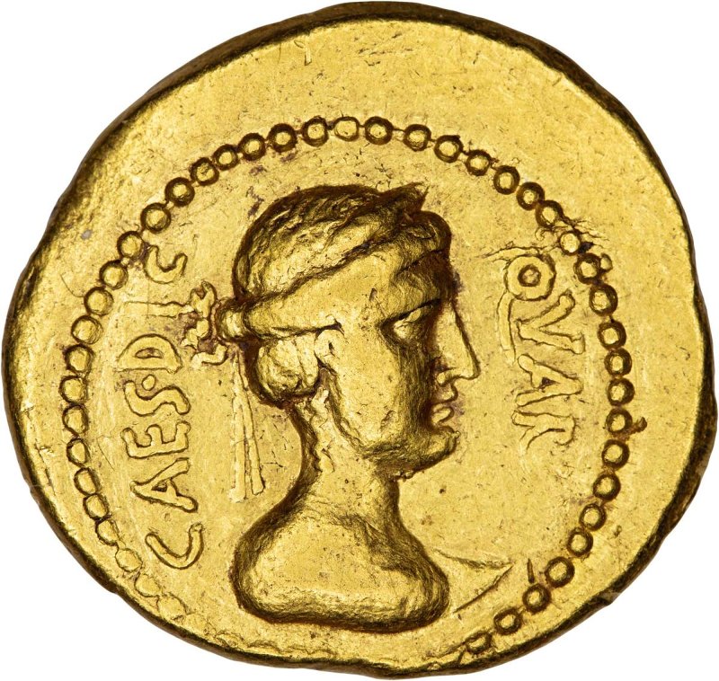 Античная монета · Julius Caesar · Aureus · I в. до н. э., аверс, Федеральное государственное бюджетное учреждение культуры "Государственный музей изобразительных искусств имени А.С. Пушкина"