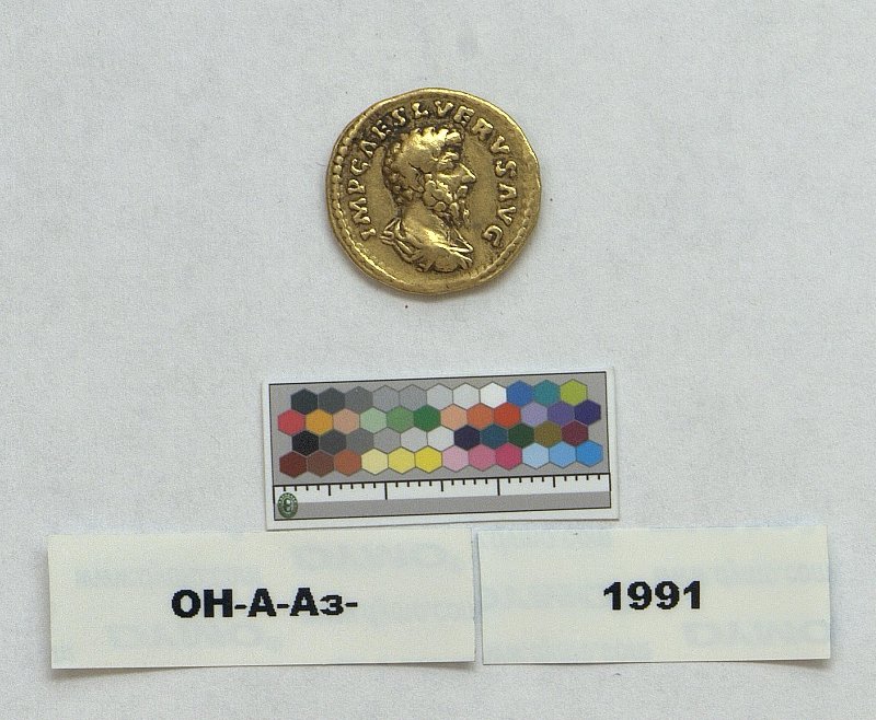 Римская империя · Lucius Verus · Aureus · I в., Федеральное государственное бюджетное учреждение культуры "Государственный Эрмитаж"