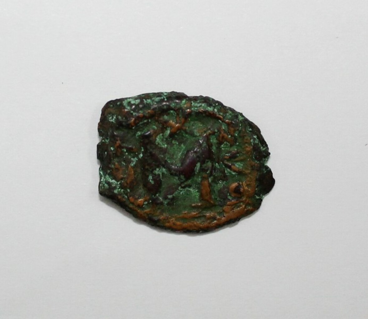 Античная монета · Follis · X в., аверс, Государственное бюджетное учреждение Амурской области "Амурский областной краеведческий музей им. Г.С. Новикова-Даурского"