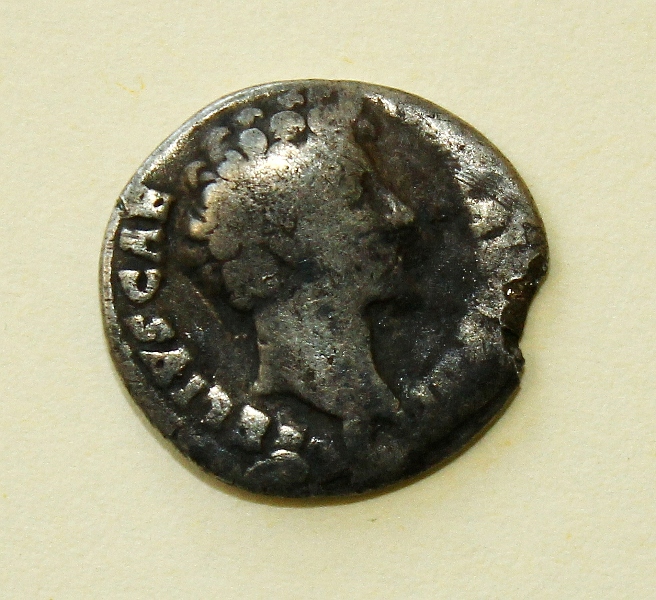 аверс Античная монета · Denarius · I в.