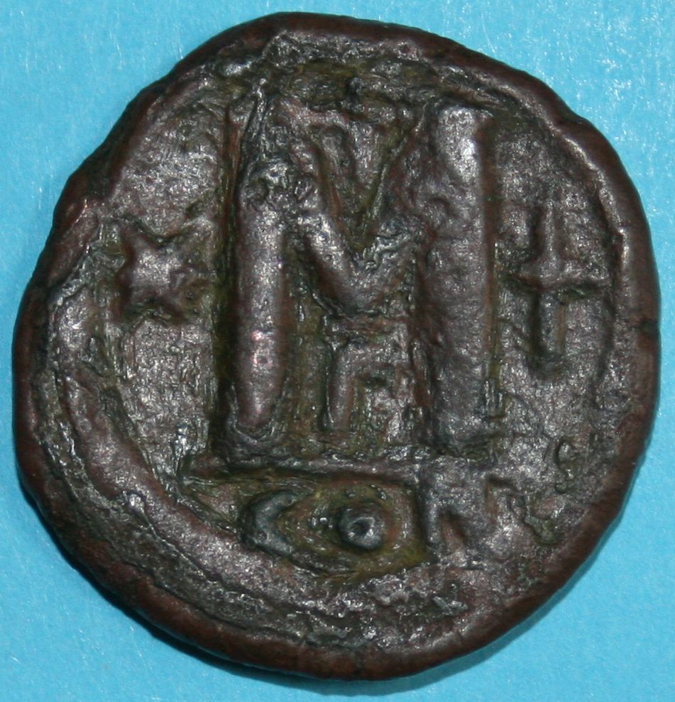 Античная монета · Follis · IV в., аверс, Муниципальное казенное учреждение культуры "Шебекинский историко-художественный музей"