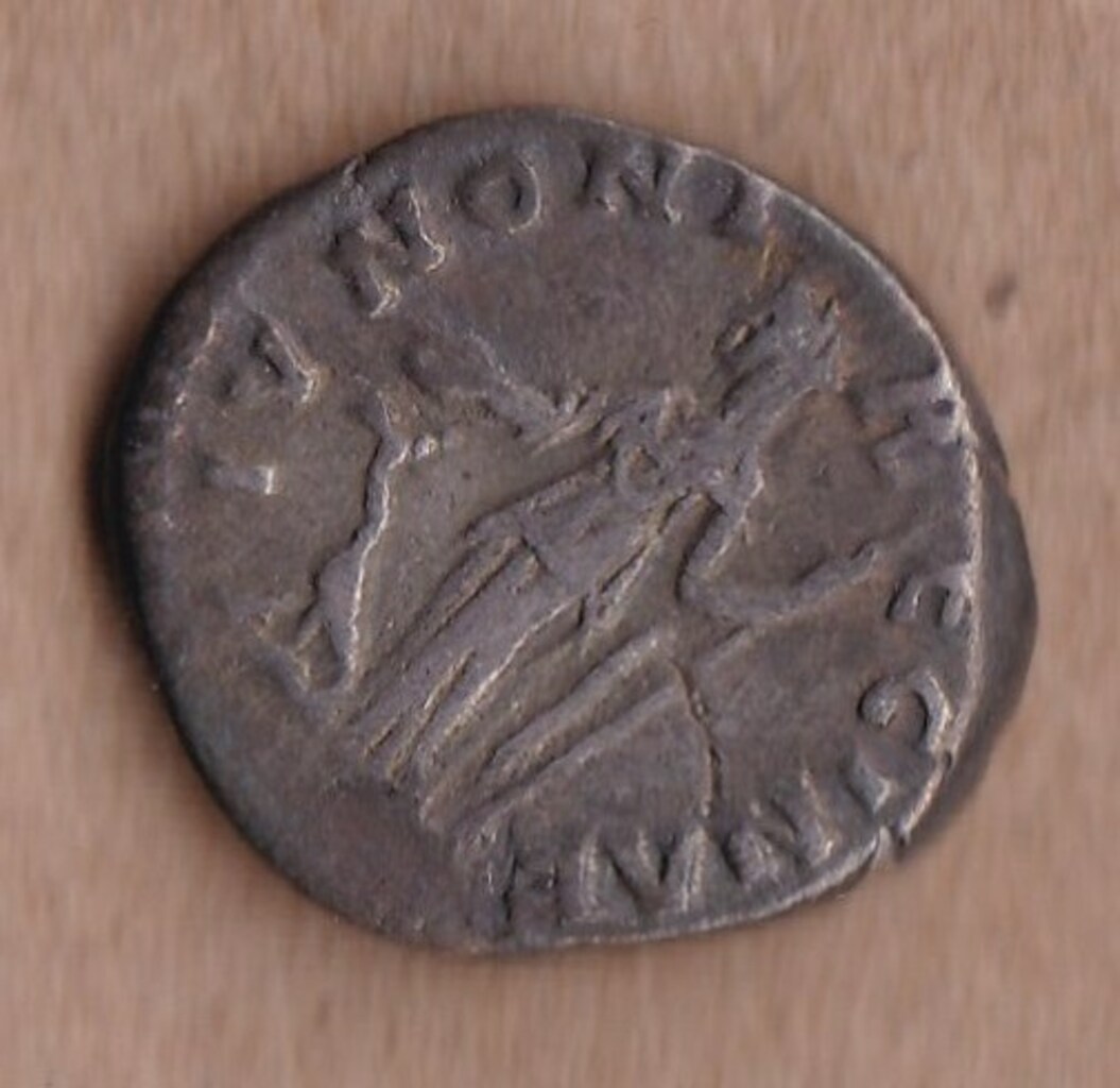 Античная монета · Denarius · I в., реверс, Государственное бюджетное учреждение Ивановской области "Ивановский государственный историко-краеведческий музей имени Д.Г. Бурылина"