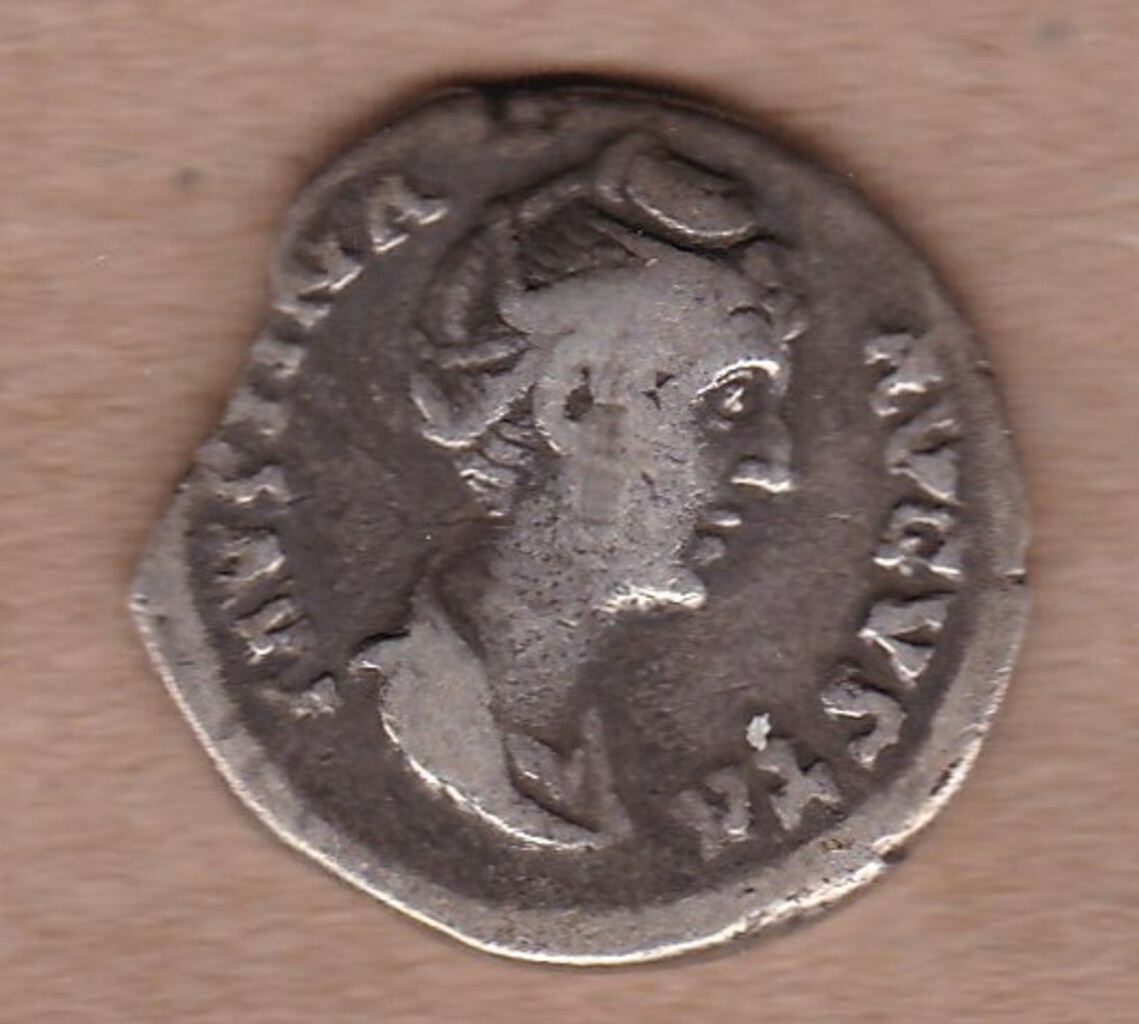 Античная монета · Faustina the Younger · Denarius · I в., аверс, Государственное бюджетное учреждение Ивановской области "Ивановский государственный историко-краеведческий музей имени Д.Г. Бурылина"
