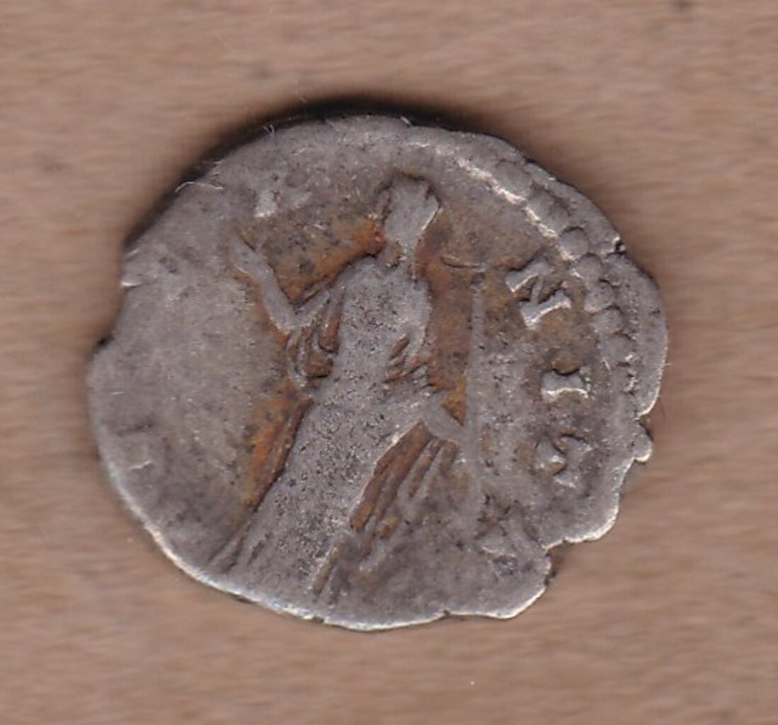 Античная монета · Faustina the Elder · Denarius · I в., реверс, Государственное бюджетное учреждение Ивановской области "Ивановский государственный историко-краеведческий музей имени Д.Г. Бурылина"