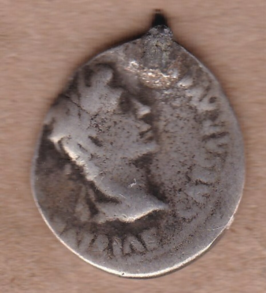 аверс Античная монета · Denarius · XIV в. до н. э.