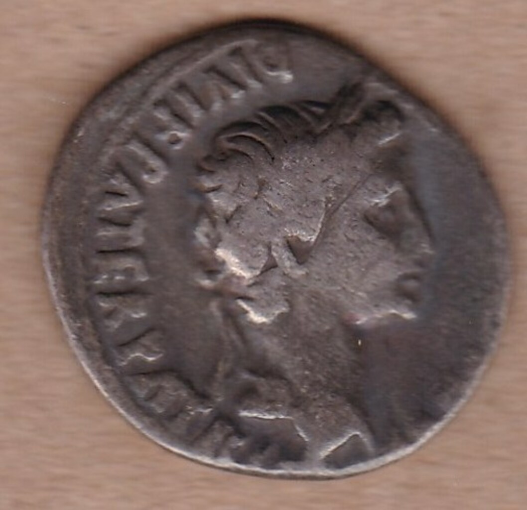 Античная монета · Denarius · XIV в. до н. э., аверс, Ивановский государственный историко-краеведческий музей имени Д.Г. Бурылина
