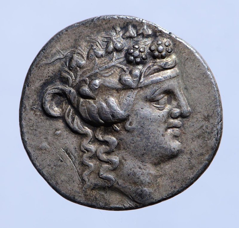 Античная монета · Tetradrachm · II в. до н. э., Федеральное государственное бюджетное учреждение культуры "Государственный исторический музей"