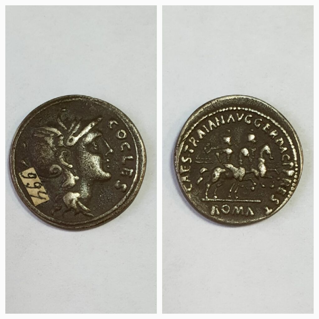аверс Античная монета · Denarius · IV в. до н. э.