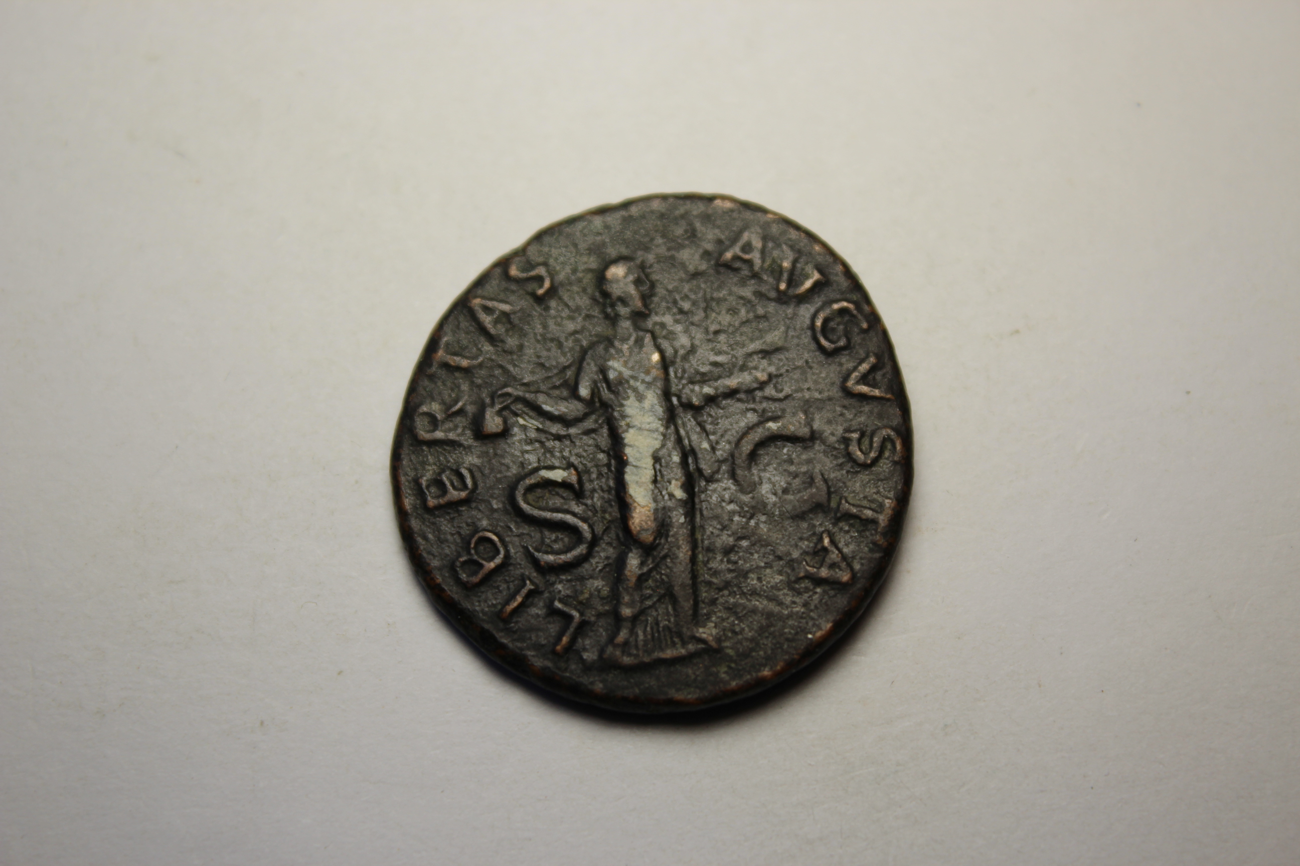 аверс Античная монета · Tiberius · Assarion · I в.