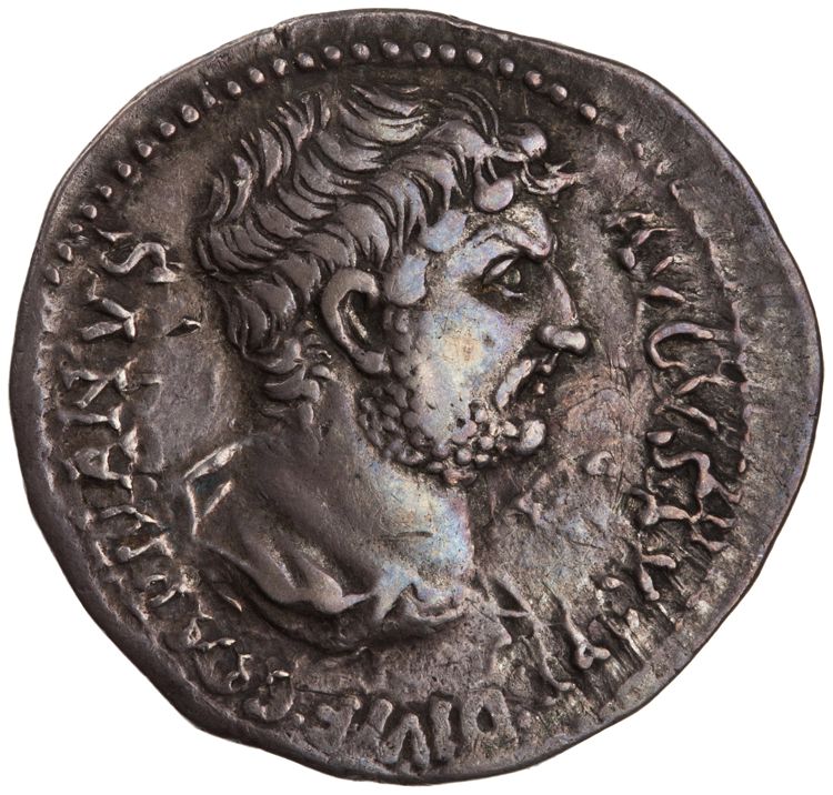 аверс RIC II Hadrian 482