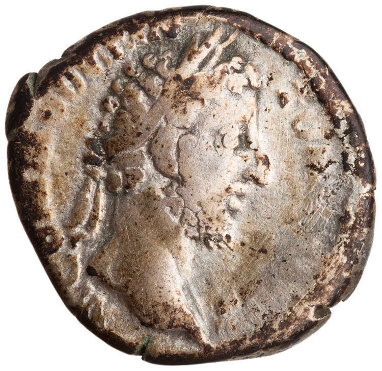 obverse RIC III Commodus 76