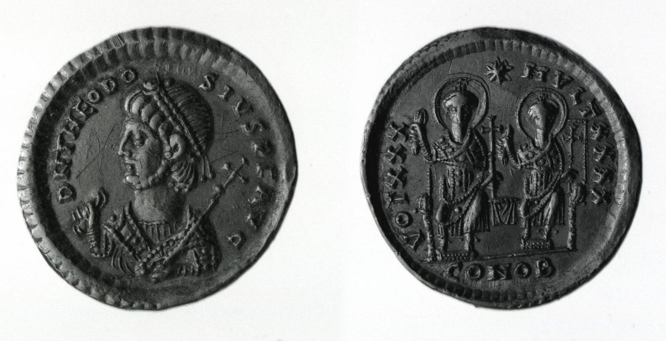 аверс RIC X Theodosius II (East) 254