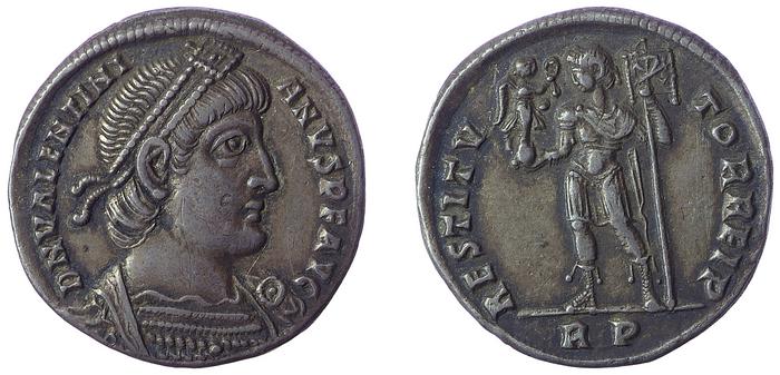 реверс RIC IX Rome 7A