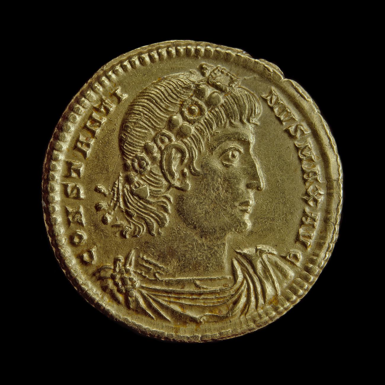 аверс RIC VII Constantinople 108