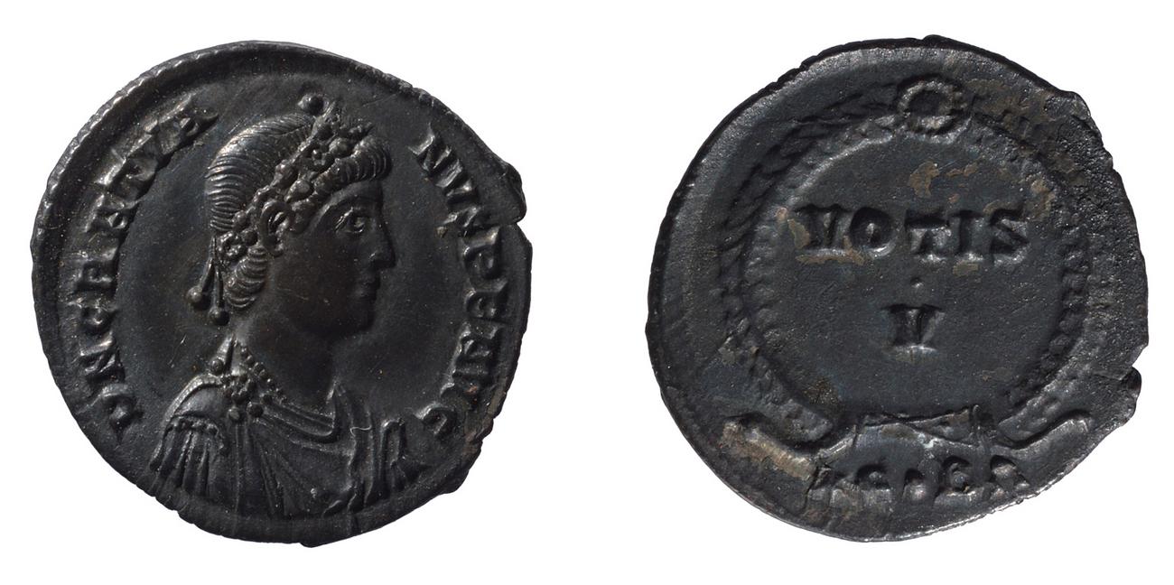 аверс RIC IX Constantinople 39C