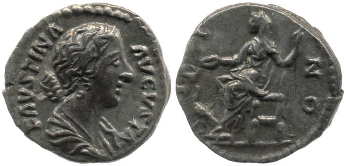 реверс RIC III Marcus Aurelius 689