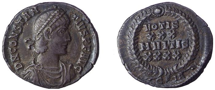 реверс RIC VII Constantinople 104