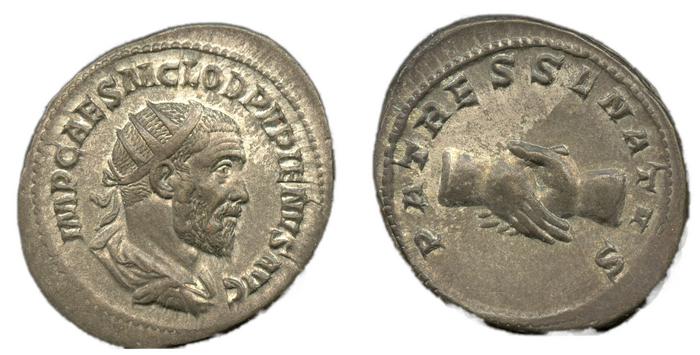 реверс RIC IV Pupienus 11A
