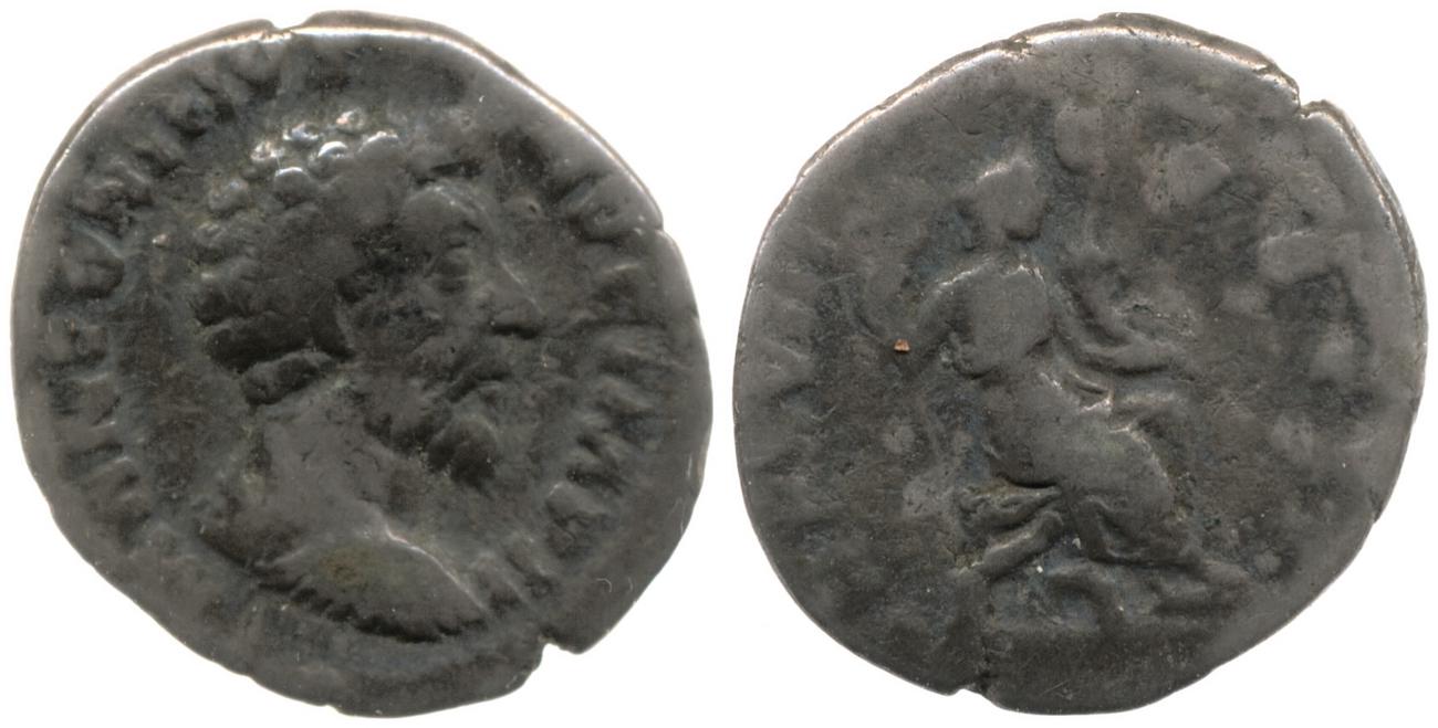 аверс RIC III Marcus Aurelius 111