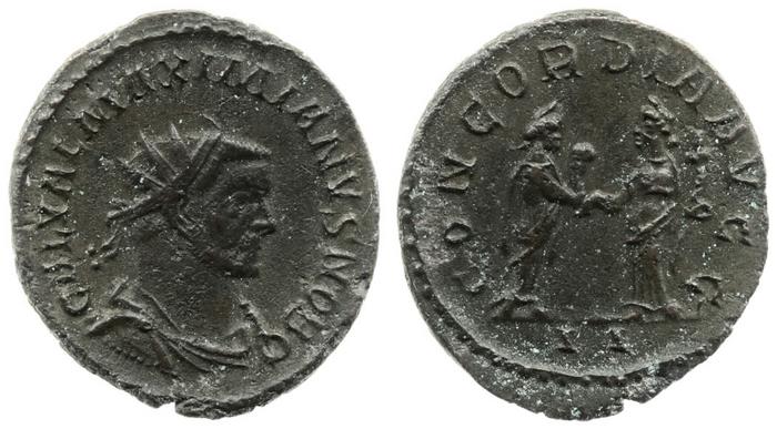 реверс RIC V Diocletian 678