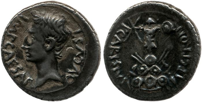 реверс RIC I (second edition) Augustus 4B