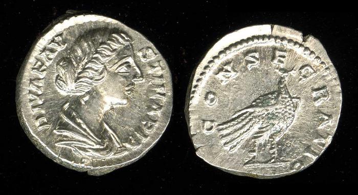 реверс RIC III Marcus Aurelius 744