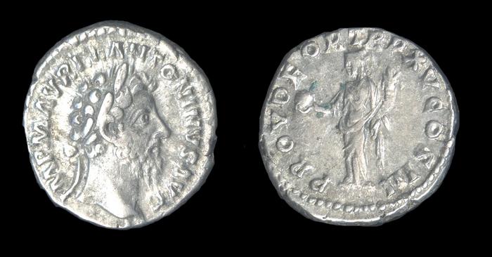 реверс RIC III Marcus Aurelius 22