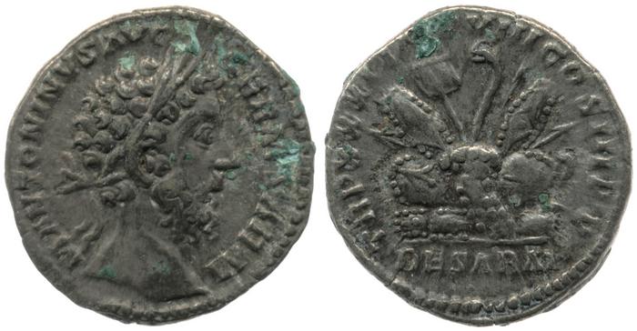 реверс RIC III Marcus Aurelius 367