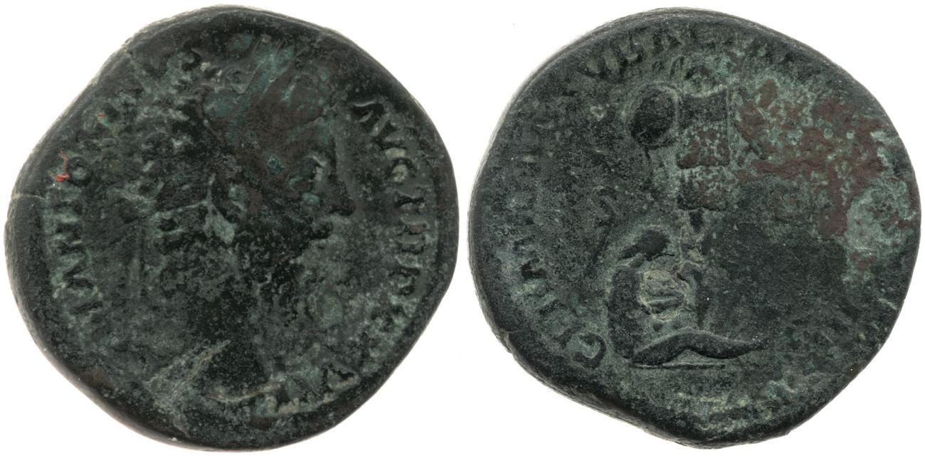 аверс RIC III Marcus Aurelius 1054