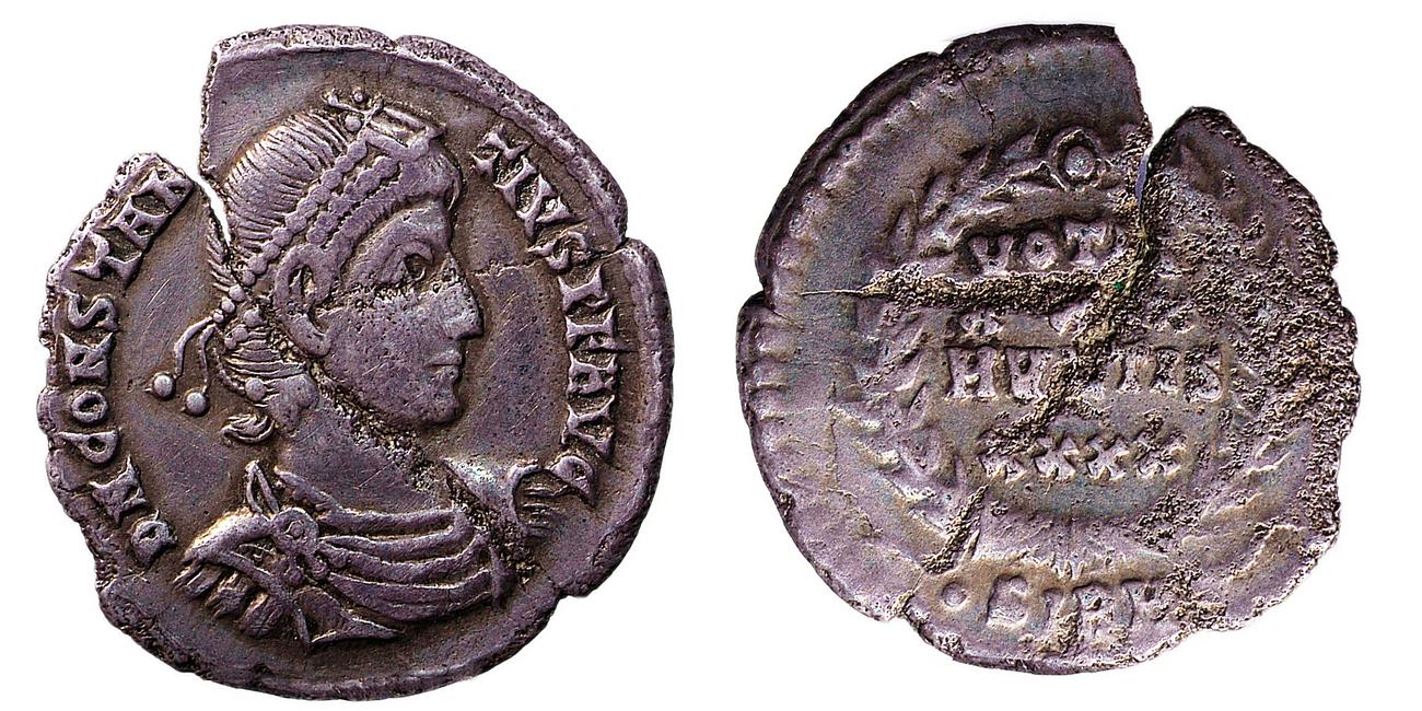 аверс RIC VIII Sirmium 17