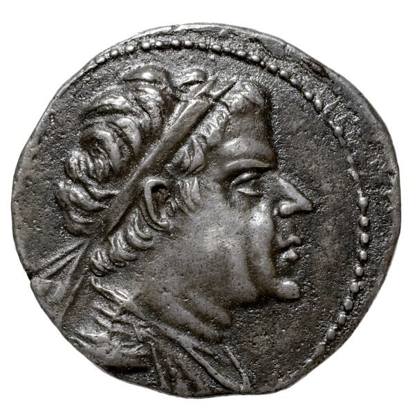 Bactrian and Indo-Greek Coinage Eucratides I 2.6, аверс, BnF (BIGR)