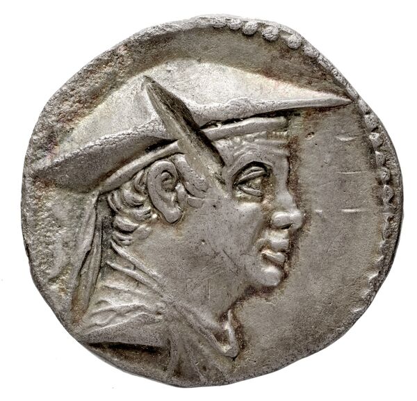 Bactrian and Indo-Greek Coinage Antimachus I 5.2, аверс, bnf-bigr