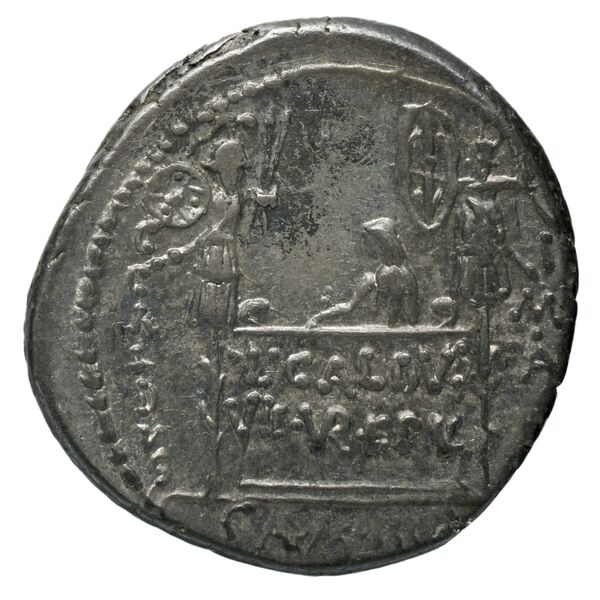 RRC 437/4a, реверс, BnF (CRRO)