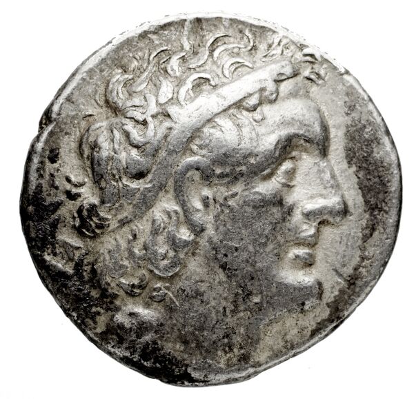 Coins of the Ptolemaic Empire Vol. I, Part 1, no. 566, аверс, BnF (HRC)