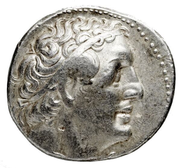 Coins of the Ptolemaic Empire Vol. I, Part 1, no. 616, аверс, BnF (HRC)