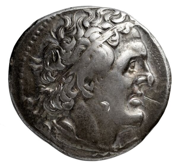 Coins of the Ptolemaic Empire Vol. I, Part 1, no. 142, аверс, bnf-hrc