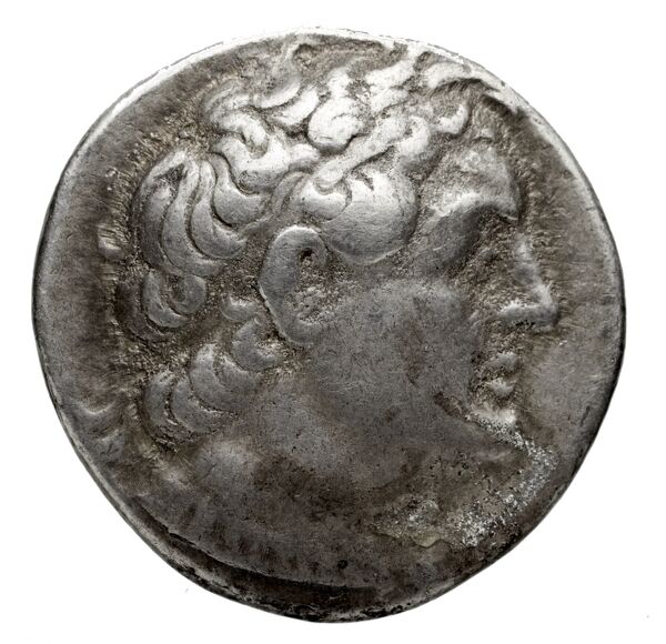 Coins of the Ptolemaic Empire Vol. I, Part 1, no. 455, аверс, BnF (HRC)