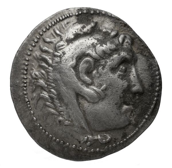 Price 2425, аверс, BnF (HRC)