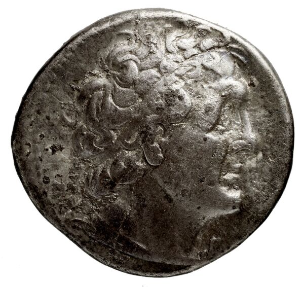 Coins of the Ptolemaic Empire Vol. I, Part 1, no. 462, аверс, BnF (HRC)