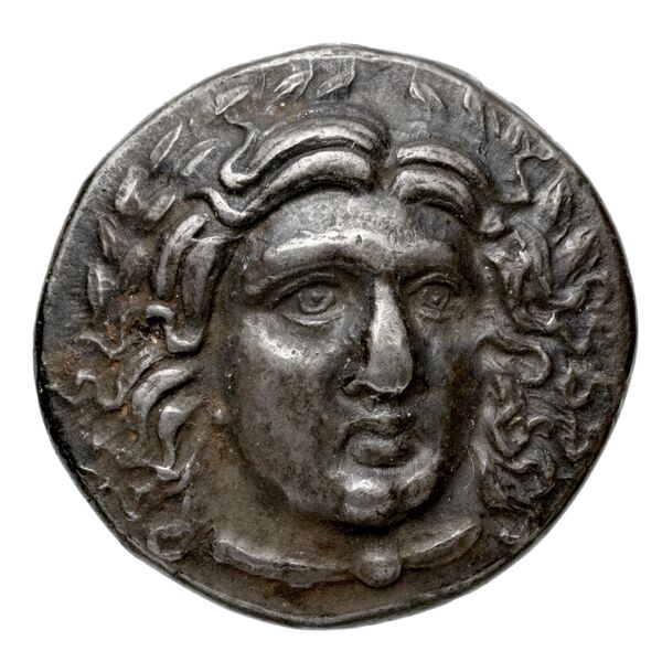 Pixodarus of Caria Halicarnassus Konuk 1998 A1, аверс, BnF (IRIS)