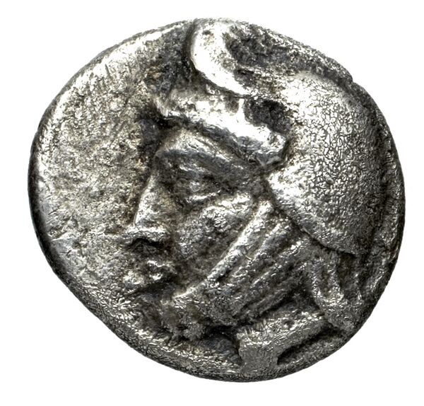 аверс Leucae Kinns, Studies in Greek Personal Names presented to Elaine Matthews, 2010 Silver_45