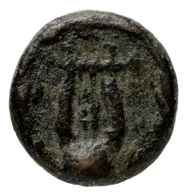 Iasos ashton 2007 pl. 15, 232-41, аверс, bnf-iris