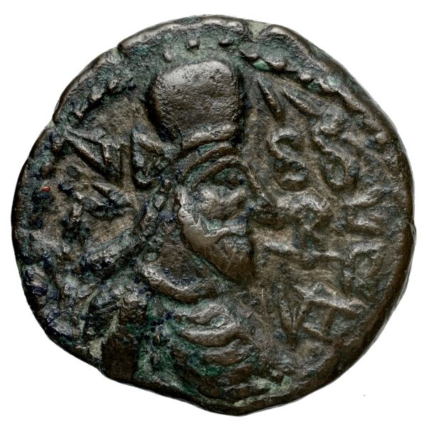 Maga of Characene Charax Spasinou BMC Characene pl. 45, 4 - 46, 16, аверс, BnF (IRIS)
