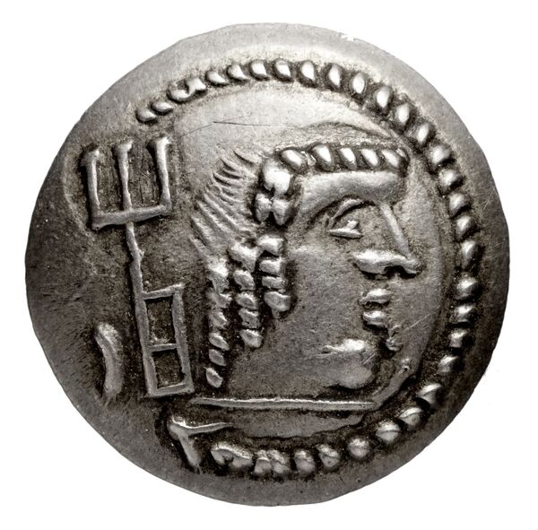 Himyarite Kingdom Arabia Huth 2010 436-443, аверс, bnf-iris