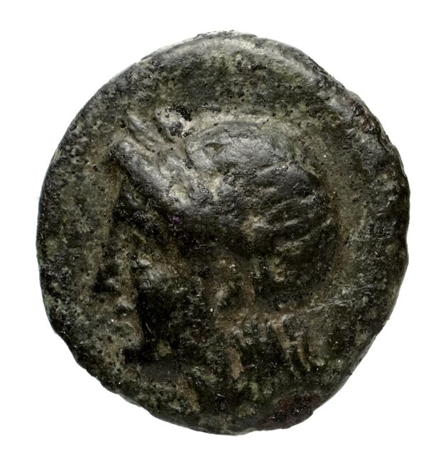 Leucae Kinns, Studies in Greek Personal Names presented to Elaine Matthews, 2010 Bronze A, аверс, BnF (IRIS)