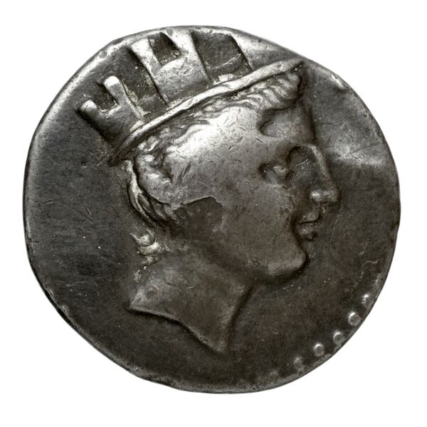 аверс Neapolis Historia Numorum Italy 602
