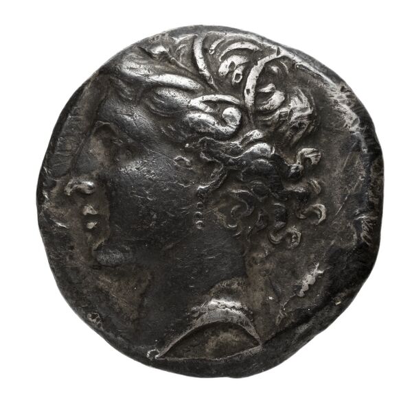 аверс Arpi Historia Numorum Italy 633